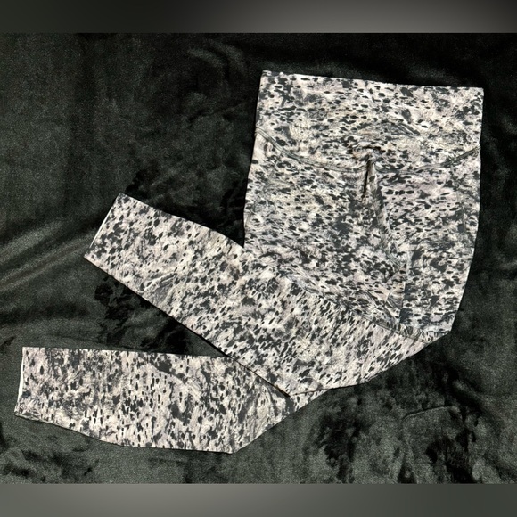 Lululemon NWOT Base Pace High-Rise Tight sz 4 Estuary Grey Multi - Picture 6 of 11